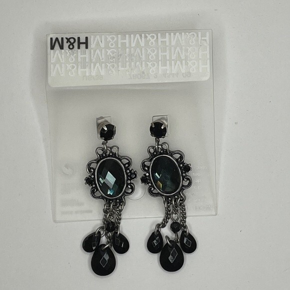 H&M Jewelry - H&M Silver Tone with Black Cabochon Dangle Earring for Pierced Ears